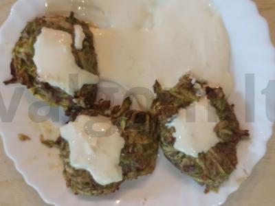 Cukinijų blynai su linų sėmenų miltais alyvuogių aliejuje Žingsnis 5