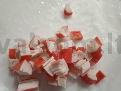 Vietnamietiškas suktinukas su grybais ir krabų lazdelėmis Žingsnis 1