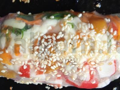 Vietnamietiškas suktinukas su grybais ir krabų lazdelėmis Žingsnis 4