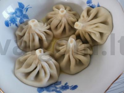 Hinkaliai su Adygejos druska pagrindine nuotrauka