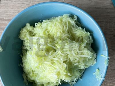 Cukinijų PP blynai Žingsnis 1