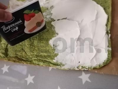 Rulonas su raudonąja žuvimi ir špinatais Žingsnis 3