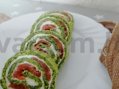 Rulonas su raudonąja žuvimi ir špinatais pagrindine nuotrauka