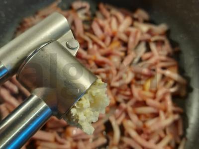 Karbonaara su grietinėle Žingsnis 3