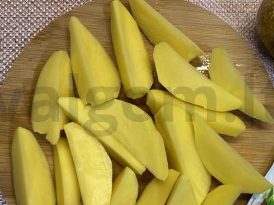 Kepti vištienos šlaunelės su bulvėmis garstyčių-majonezo padaže Žingsnis 1