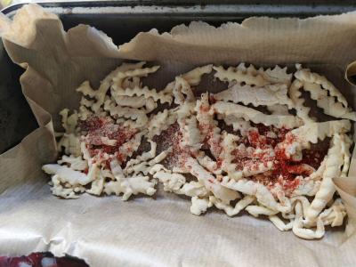 Orkaitės traškučiai su česnaku ir rūkytomis paprikomis Žingsnis 8