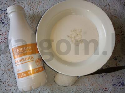 Lengvas želė desertas iš riebiosios kefyro Žingsnis 2