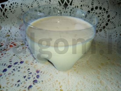 Lengvas želė desertas iš riebiosios kefyro Žingsnis 3