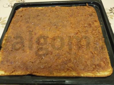 Medus ritinys su obuolių įdaru Žingsnis 4