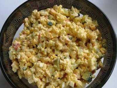 Salotas „Pati paprasčiausia“ su ryžiais ir kukurūzais pagrindine nuotrauka