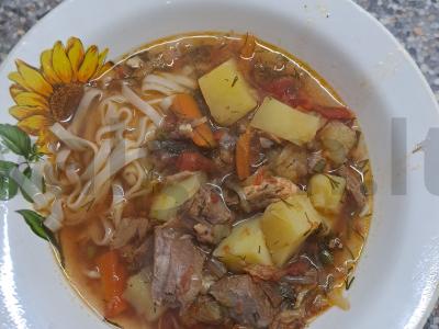 Sotūs lagmanas su jautiena pagrindine nuotrauka