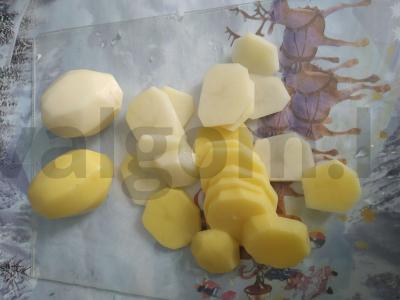 Bulvės su faršu ir pomidorų marinatu orkaitėje Žingsnis 3