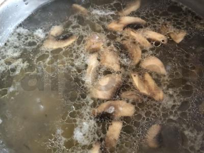 Lengvas grybų sriuba Žingsnis 3