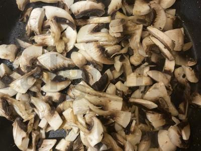 Funchosa su vištiena, baklažanais, paprika ir grybais Žingsnis 7