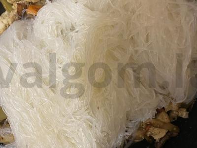 Funchosa su vištiena, baklažanais, paprika ir grybais Žingsnis 10