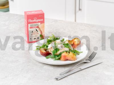 Salotas su burrata ir ant grotelių keptais plokščiais persikais pagrindine nuotrauka