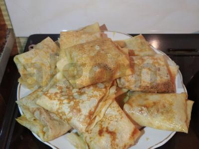 Blynai su mėsa ir žolelėmis pagrindine nuotrauka