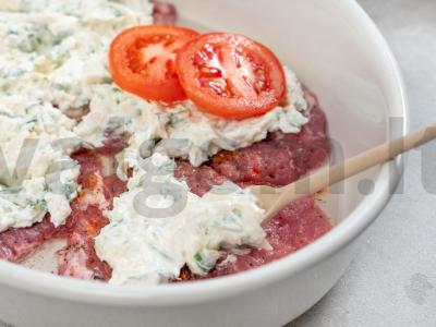 Kiauliena orkaitėje su sūriu ir pomidorais Žingsnis 3