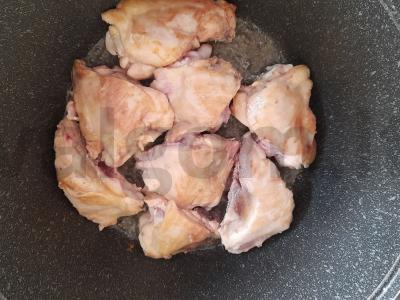 Troškinta bulvė su kopūstais ir vištiena Žingsnis 1