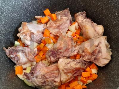 Troškinta bulvė su kopūstais ir vištiena Žingsnis 2