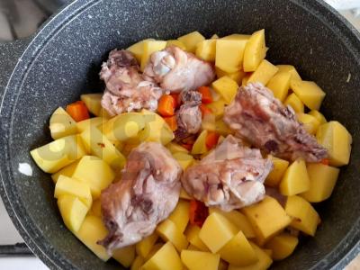 Troškinta bulvė su kopūstais ir vištiena Žingsnis 3