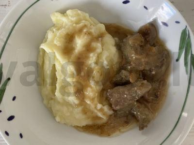 Kepinta kepenėlė grietinėje pagrindine nuotrauka