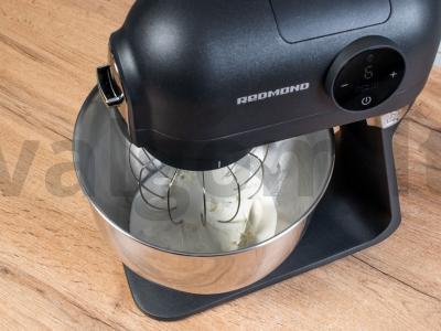 Mini tortas su uogų įdaru Žingsnis 4