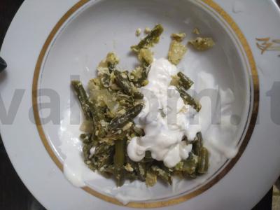 Žalioji pupelė su česnaku ir svogūnu pagrindine nuotrauka