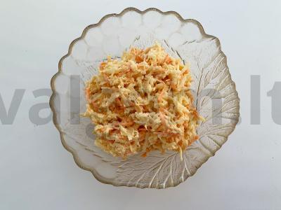 Salotas „Aštrus“ su ridikėliais ir morkomis Žingsnis 3