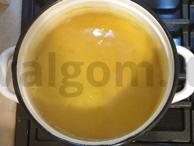 Vegetariškas žirnių sriubos tyrė su skrudinta duona Žingsnis 4