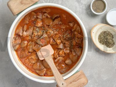 Daržovių troškinys su vištienos subproduktais Žingsnis 1