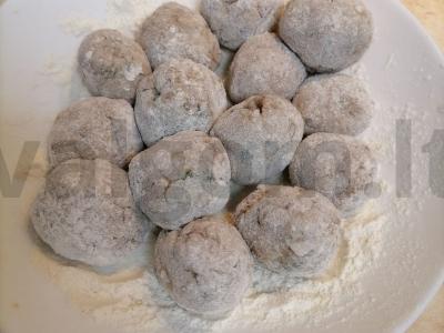 Namų stiliaus sriuba su meatballs Žingsnis 3