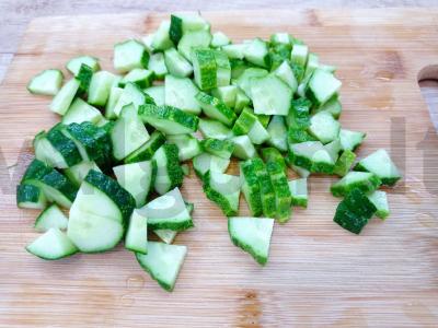 Pavasarinis vitaminų salotas su špinatais ir ridikėliais Žingsnis 3