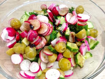 Pavasarinis vitaminų salotas su špinatais ir ridikėliais Žingsnis 6