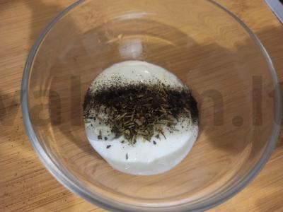 Jogurtinis padažas „Provanse“ Žingsnis 1