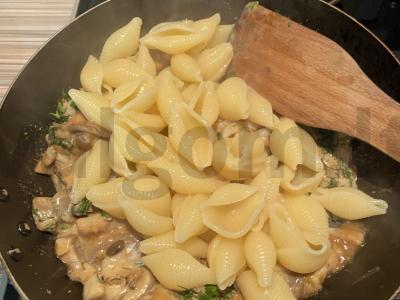 Makaronai su pievagrybiais terijaki padažu Žingsnis 5