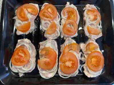 Kepti kiaulienos šonkauliai su daržovėmis ir sūriu Žingsnis 2