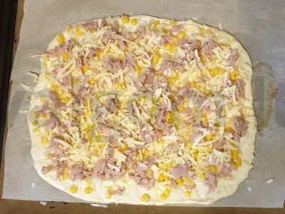 Pica su tunu ir kukurūzais Žingsnis 5