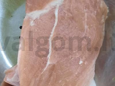 Namų kiaulienos faršas su svogūnais ir lašiniais Žingsnis 1