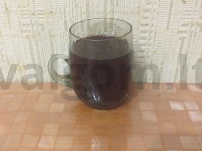 Kvapnus vyšnių ir gervuogių kompotas pagrindine nuotrauka