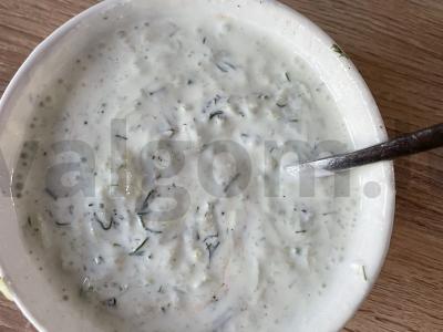 Grietinės padažas pagrindine nuotrauka