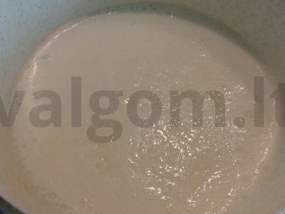 Pusryčių blynai su kefyru Žingsnis 1