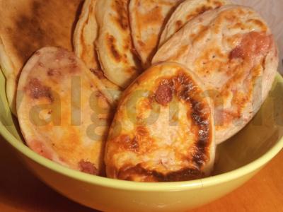 Pusryčių blynai su kefyru pagrindine nuotrauka