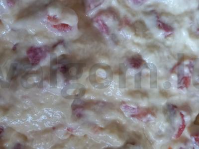 Pica su dešra, pomidorais ir sūriu keptuvėje Žingsnis 3