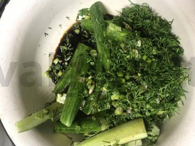 Marinuoti agurkai su sojų padažu Žingsnis 5