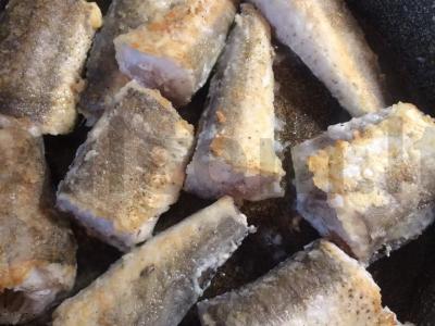 Keptas menkė su daržovėmis Žingsnis 3