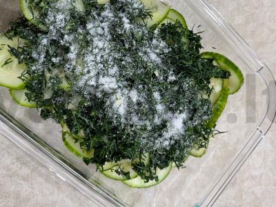 Paprastas ir skanus salotas su bryndža Žingsnis 1