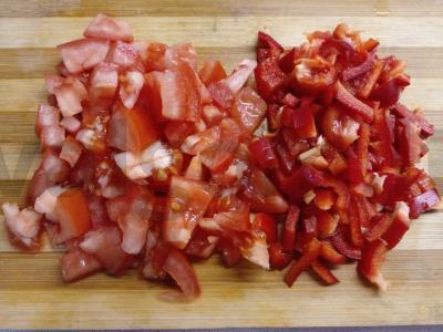 Prieskoniuoti vištienos blauzdelės su daržovių salotu Žingsnis 3