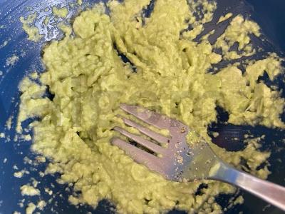 Grikių košė su avokadu ir sūriu garnyrui Žingsnis 2