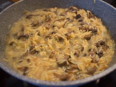 Rizotas iš rizoni su pievagrybiais Žingsnis 8